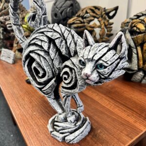 Standing cat - White edge Collectors